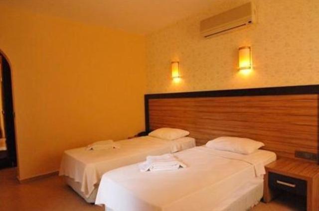 Ayvalik Beach Hotel Room photo